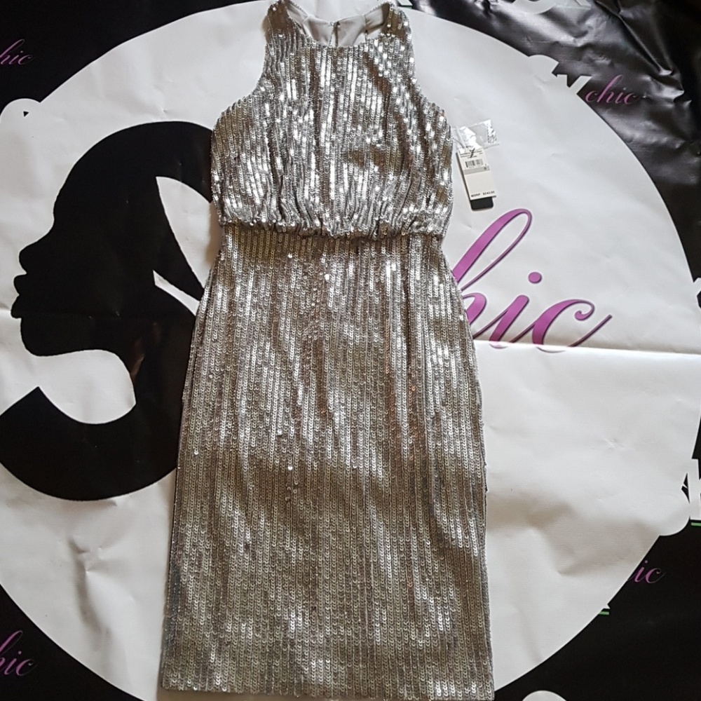 Laundry by Shelli Segal beautiful silver sequenced